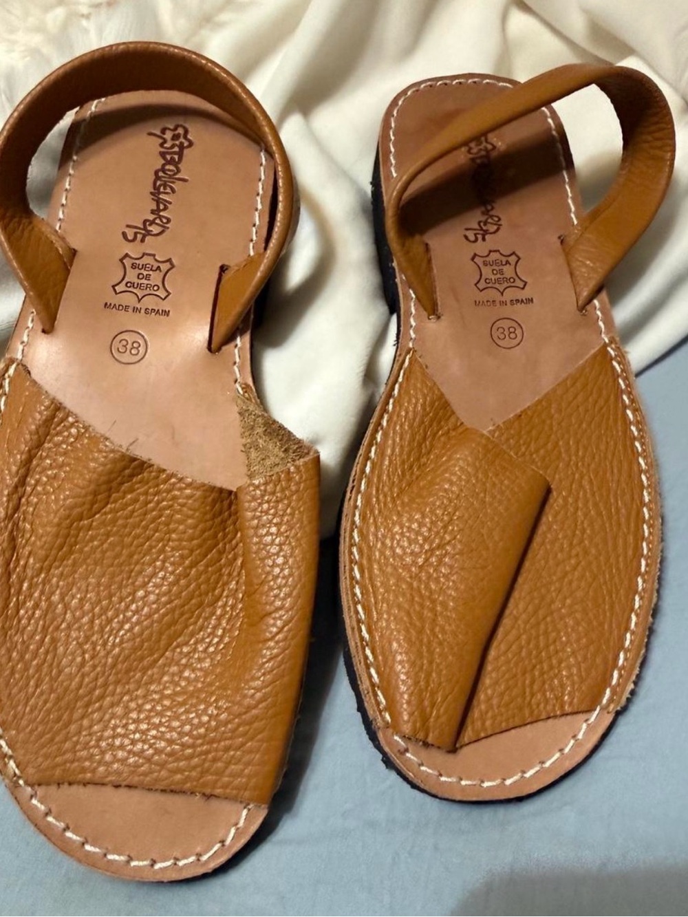 Boulevard 100% Genuine Leather Slip-On Women’s Sandals in Cognac -size 7.5-8